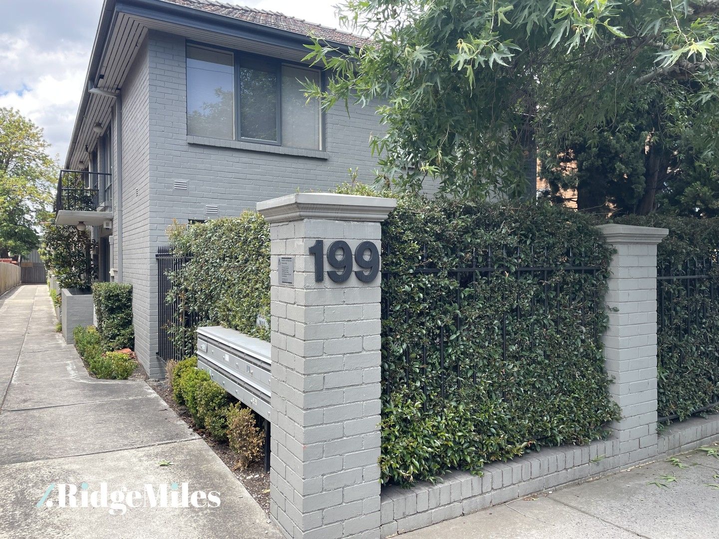 2 bedrooms Apartment / Unit / Flat in 4/199 Auburn Road HAWTHORN VIC, 3122
