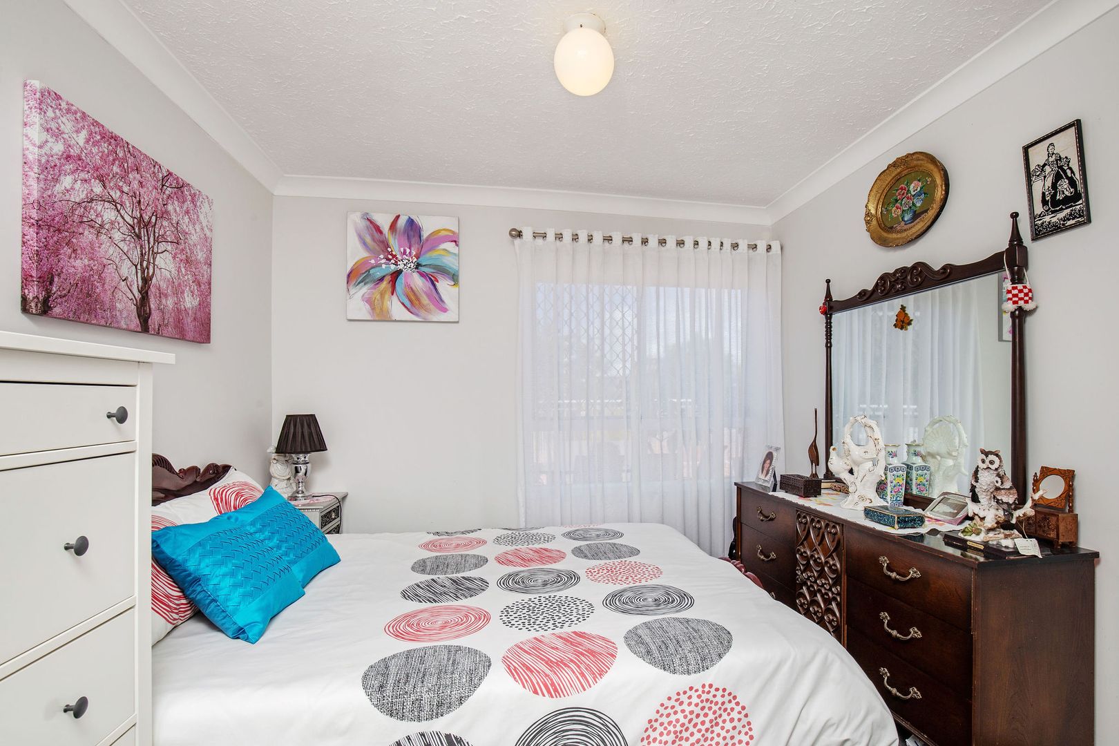 1/7-9 Illawong Street, Chevron Island QLD 4217, Image 2