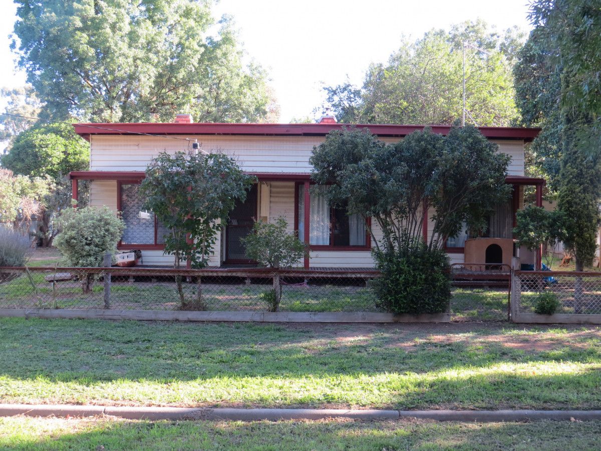 2 bedrooms House in 63 Kilmore Road HEATHCOTE VIC, 3523
