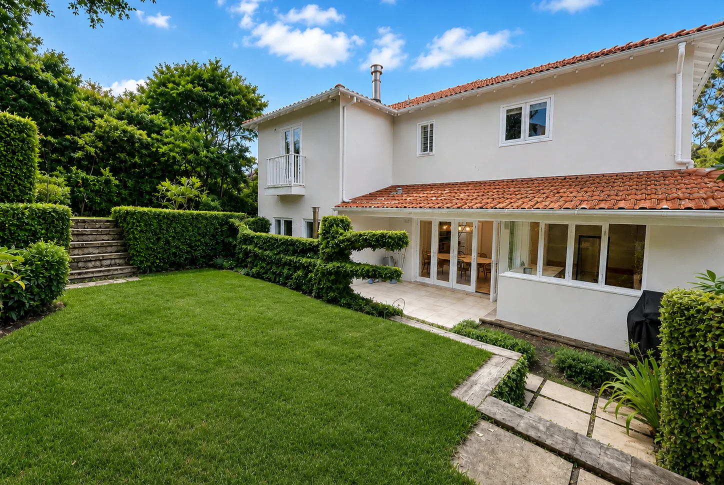 LUXURY PARKSIDE FAMILY HOME WITH MANICURED GARDENS! - VARIOUS LEASE OPTIONS AVAILABLE, Double Bay