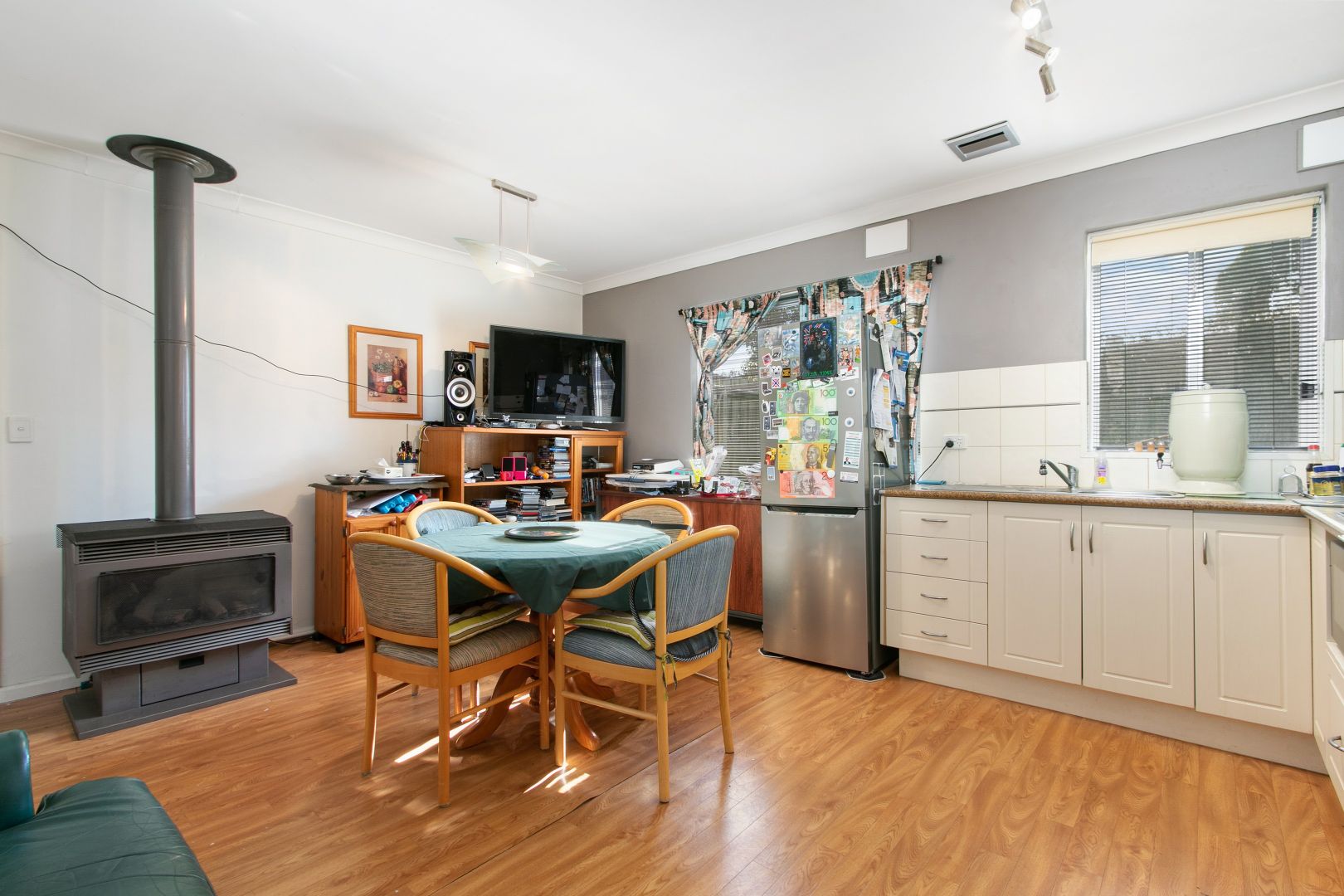 46 Booth St, Morwell VIC 3840, Image 2