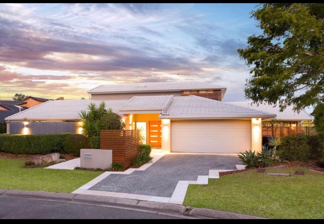 4 Chisholm Court, Mount Ommaney QLD 4074, Image 0