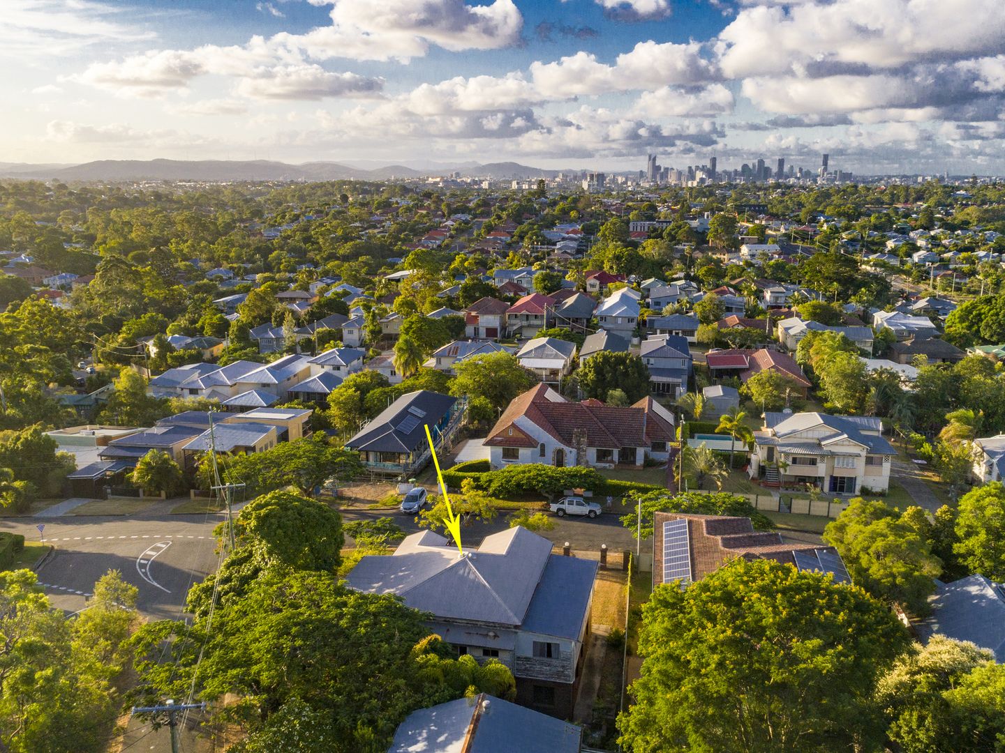 32 Brodie Street, Holland Park West QLD 4121, Image 1