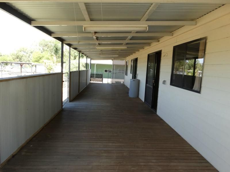 42 Hardwick Street, Cookernup WA 6219, Image 2