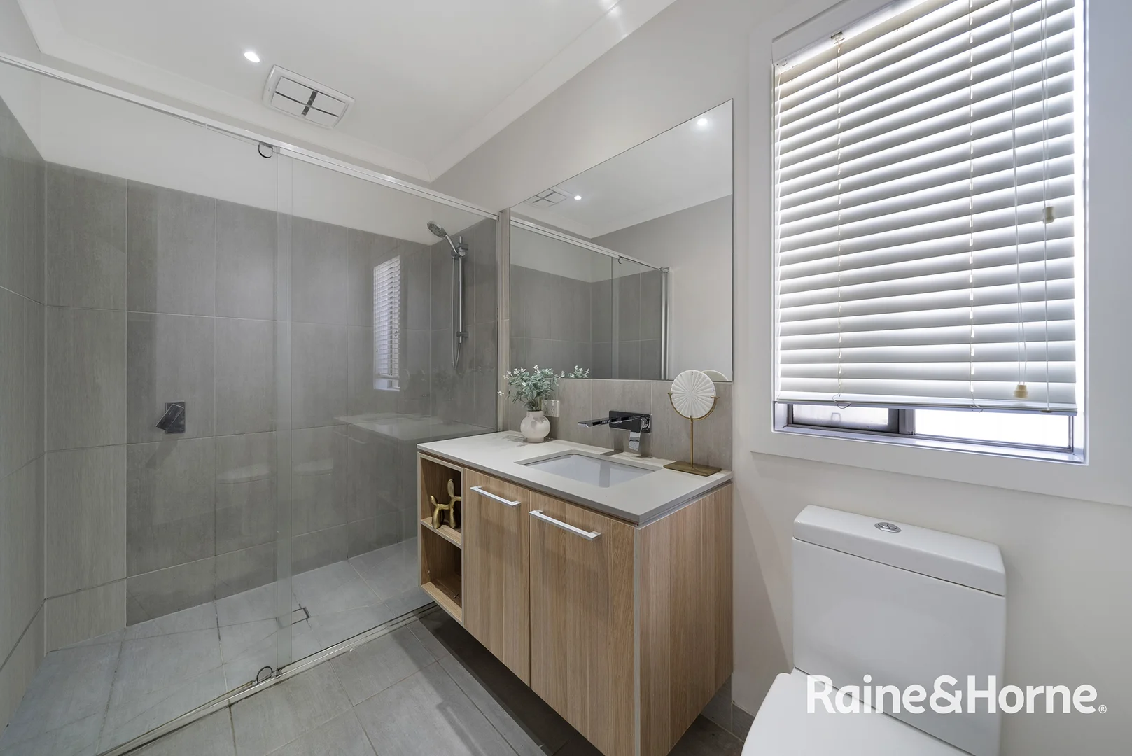 Additional image 14 of 62 Prendergast Avenue, Cranbourne East VIC 3977