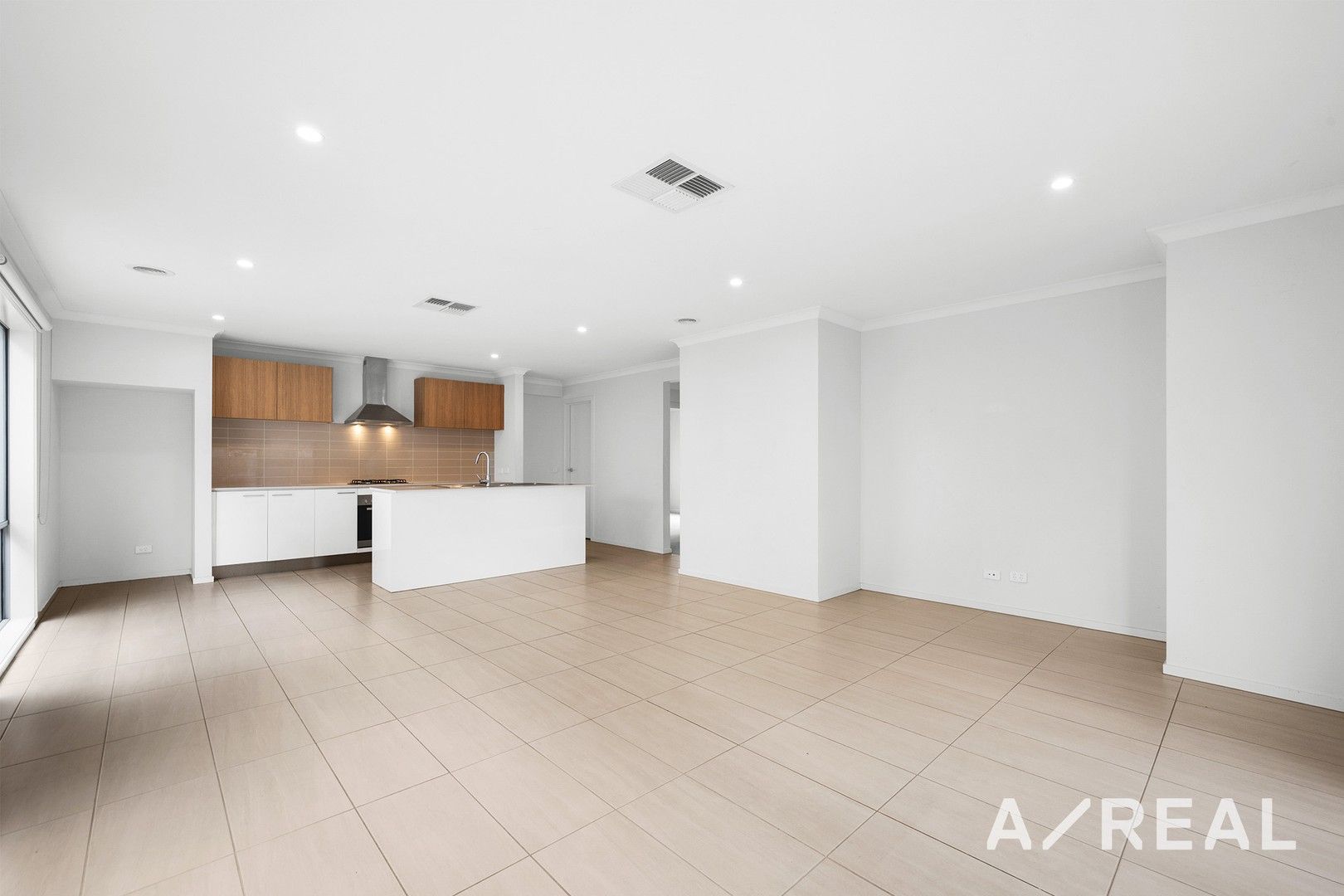 41 Stoneleigh Circuit, Williams Landing VIC 3027 House For Rent Domain