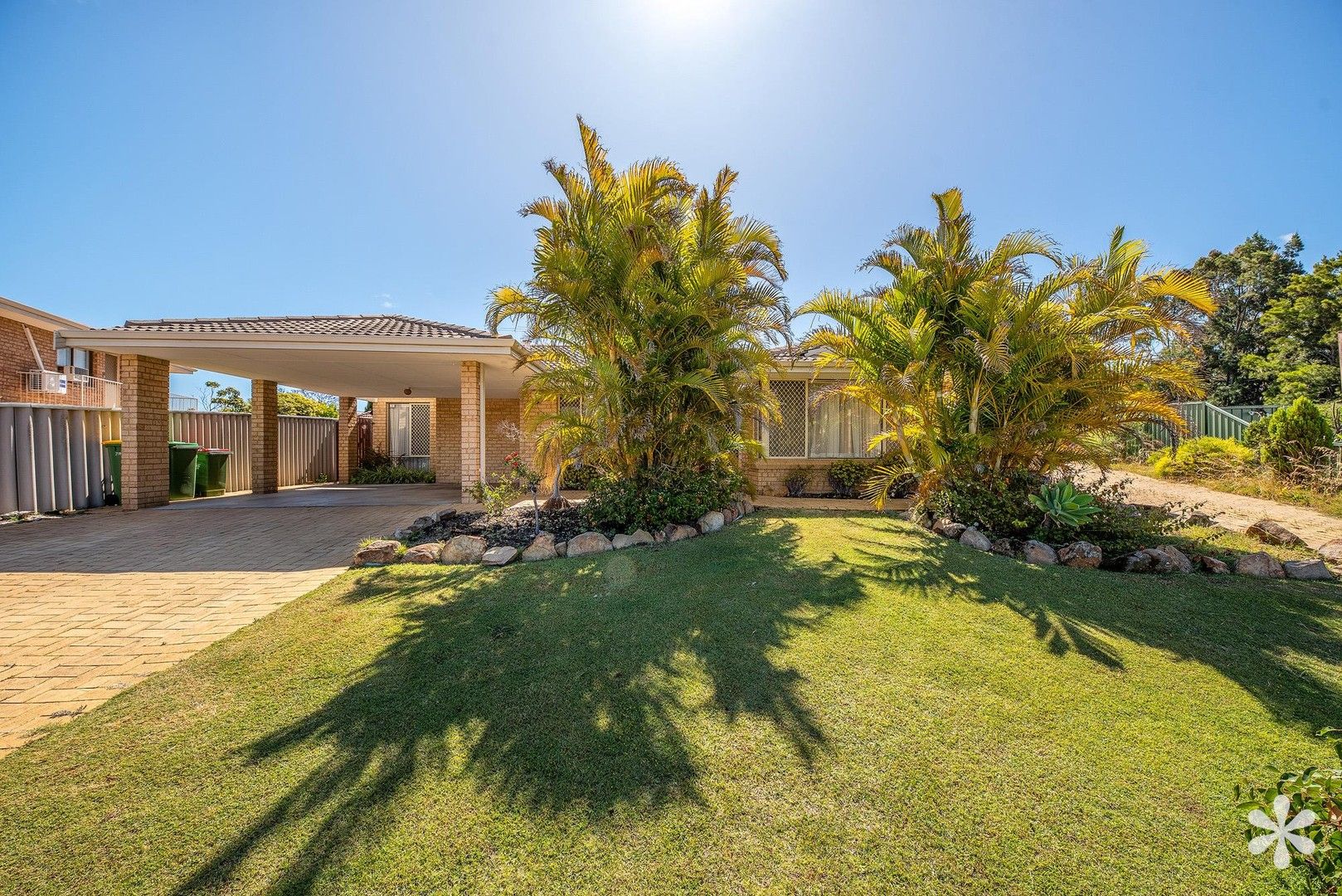 4 bedrooms House in 17 Fennessy Green MURDOCH WA, 6150