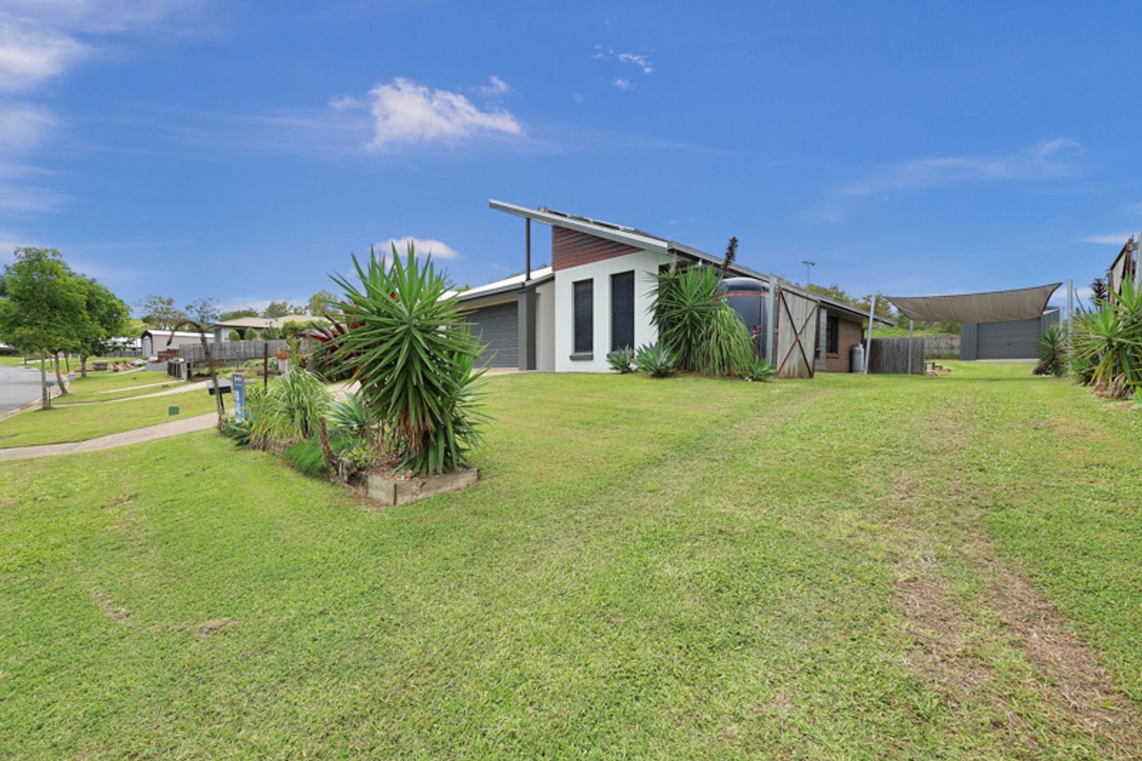 12 Aviland Drive, Seaforth QLD 4741, Image 2