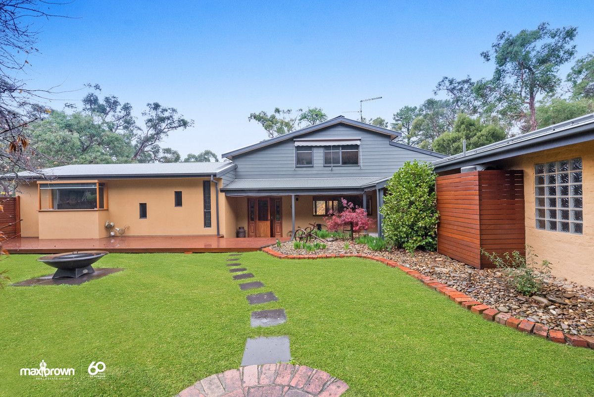 9 Jacka Street, Launching Place VIC 3139