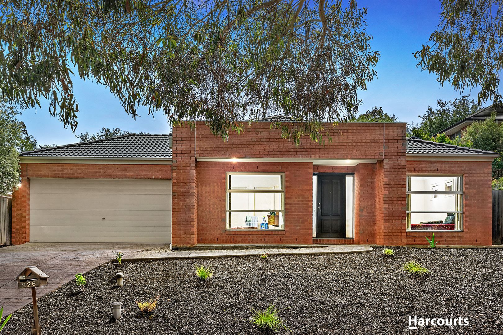 6 bedrooms House in 226 Normanby Road NOTTING HILL VIC, 3168