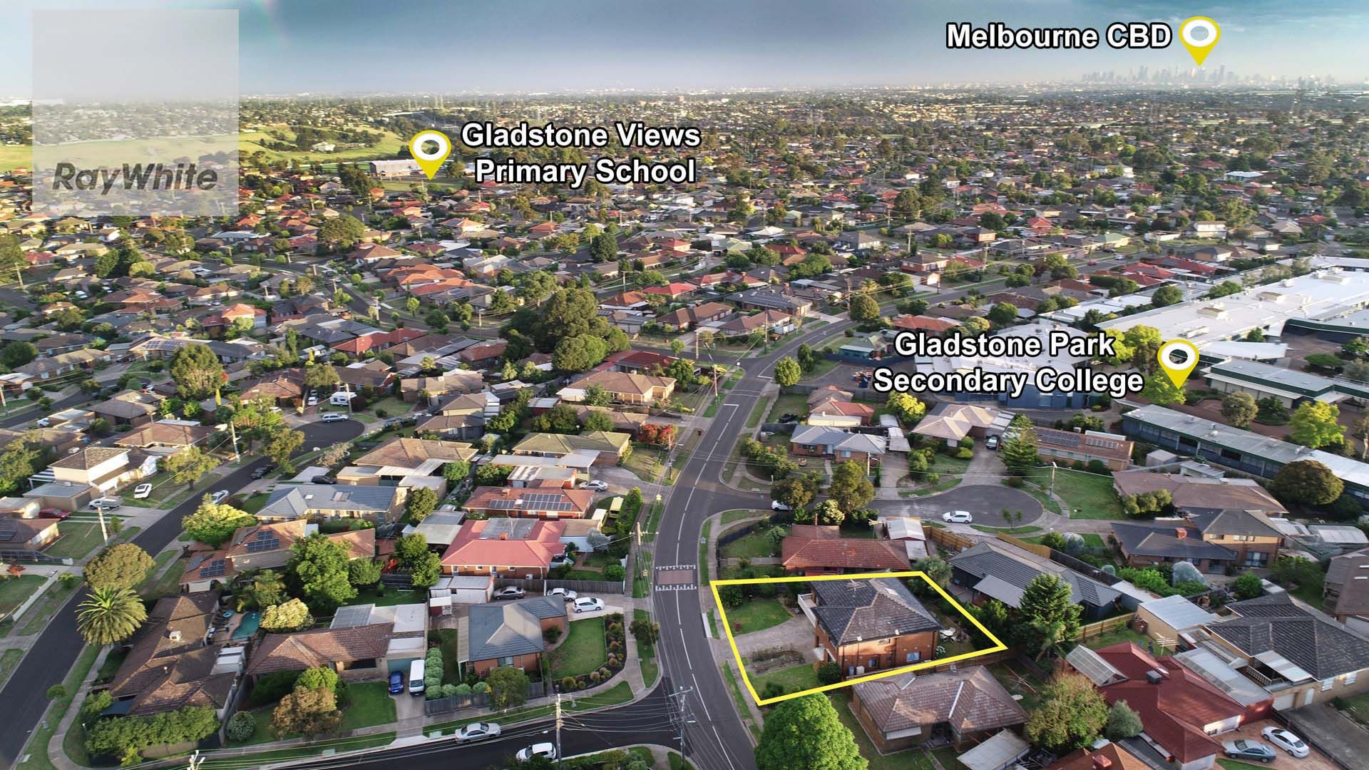 51 Wolverton Drive, Gladstone Park VIC 3043, Image 2