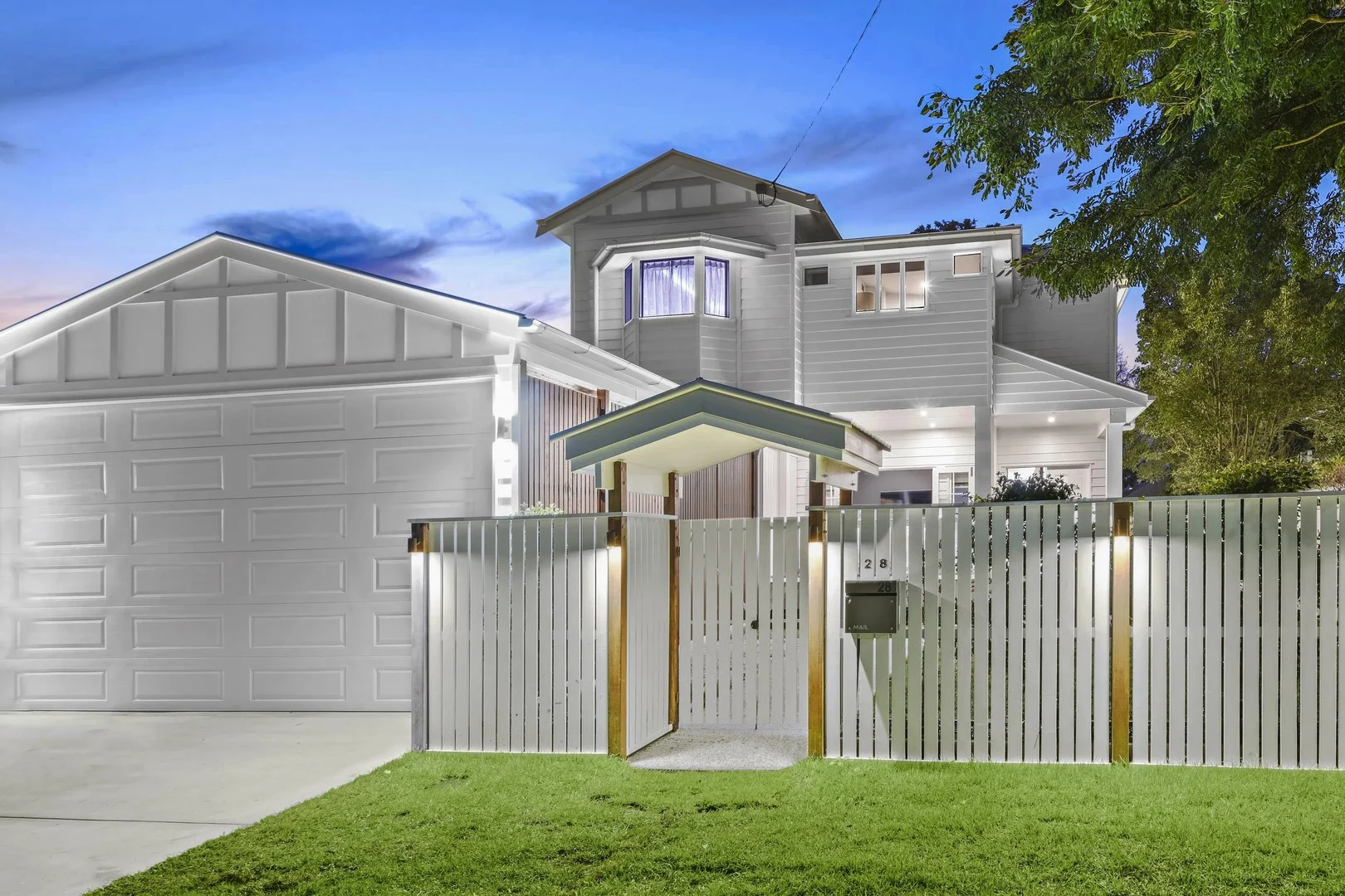 28 Raceview Avenue, Hendra QLD 4011