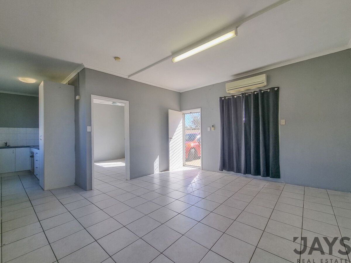 2 bedrooms Apartment / Unit / Flat in 2/13 Corbould Street MOUNT ISA QLD, 4825