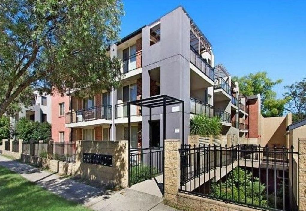 2 bedrooms Apartment / Unit / Flat in 11/39-45 Lydbrook Street WESTMEAD NSW, 2145