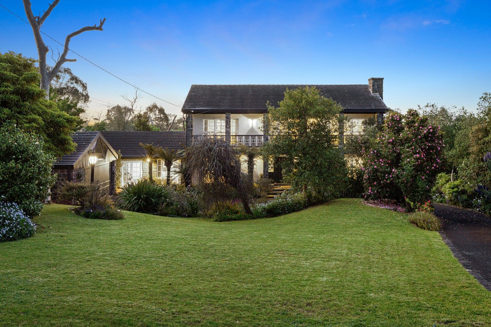 4 bedrooms House in 33 Bellbird Road MOUNT ELIZA VIC, 3930