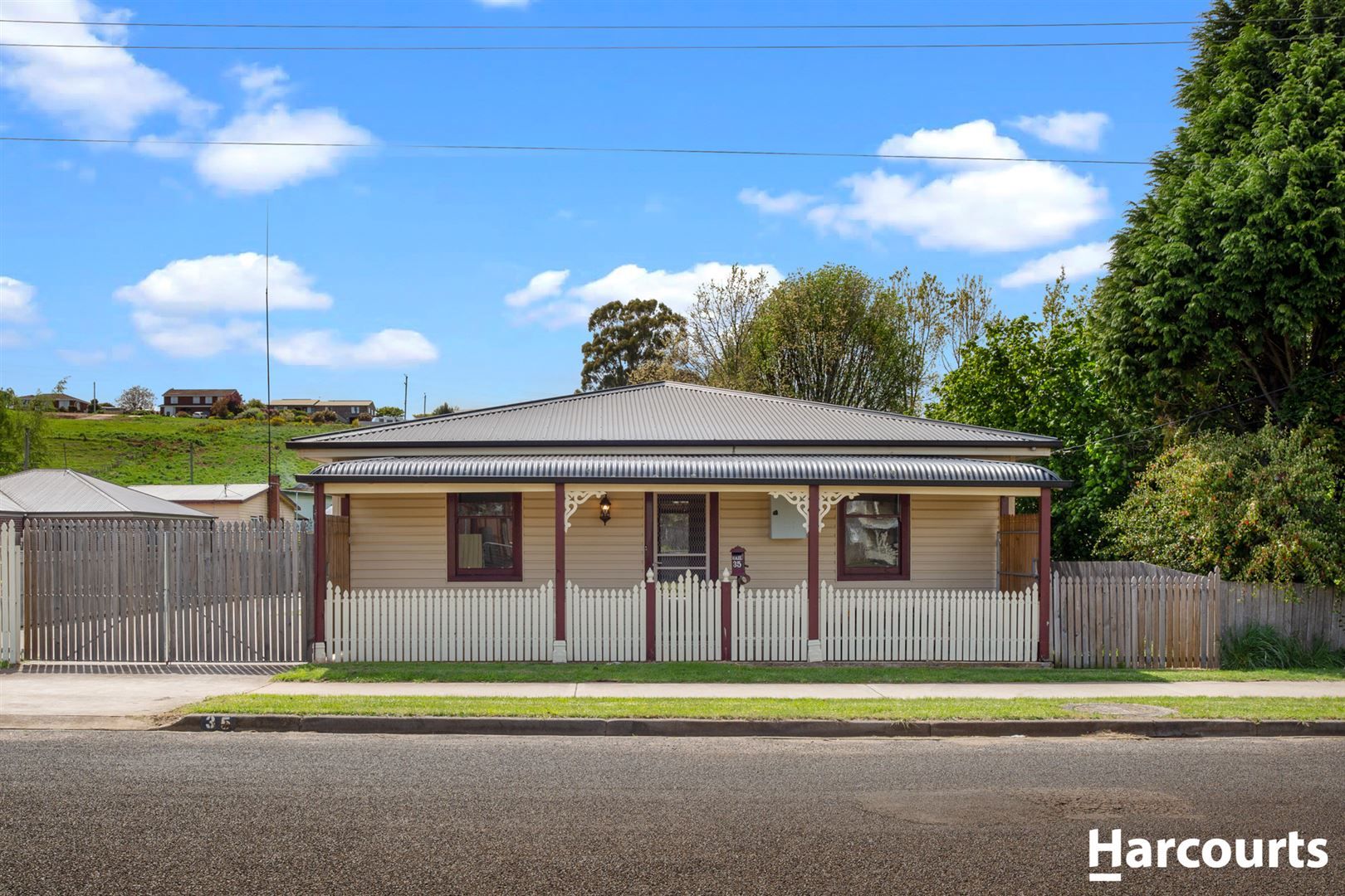35 West Barrack Street, Deloraine Property History & Address Research