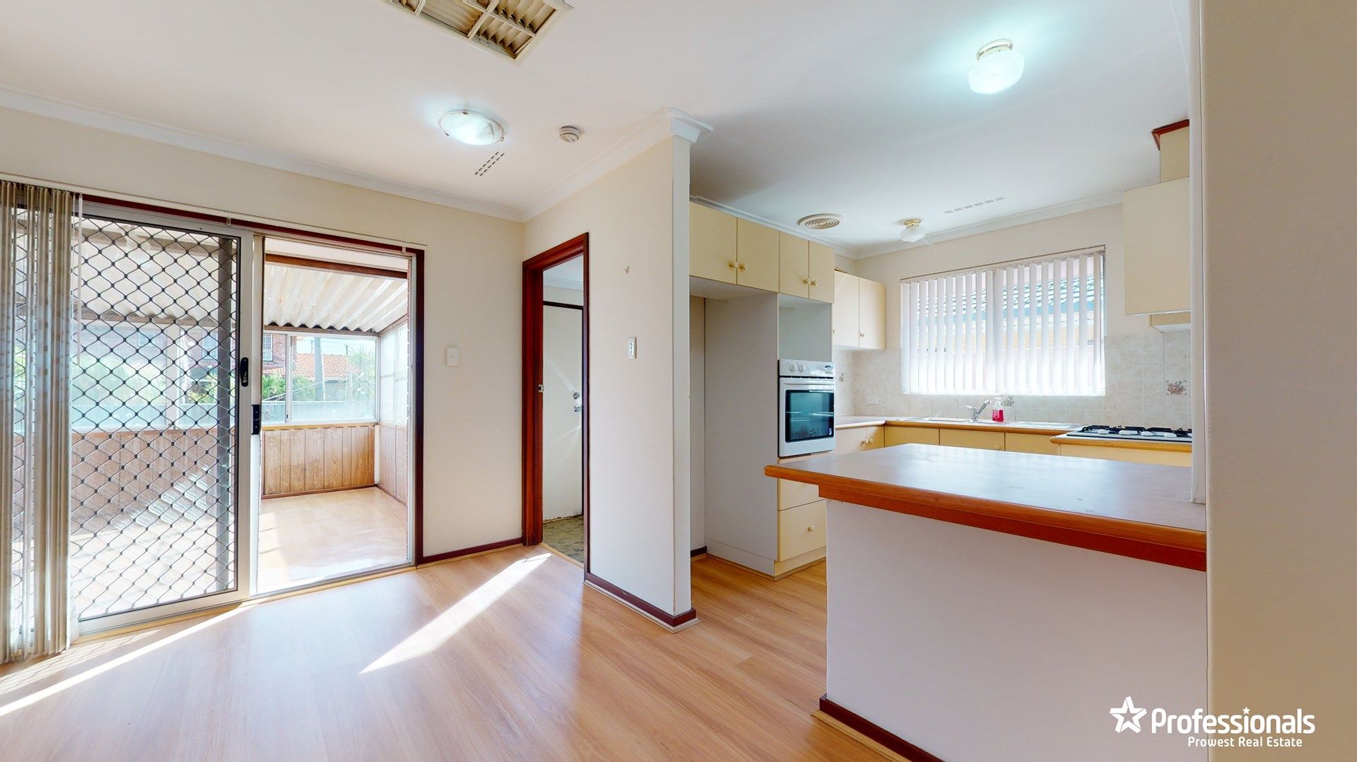 3 bedrooms House in 28 Panamuna Drive WILLETTON WA, 6155