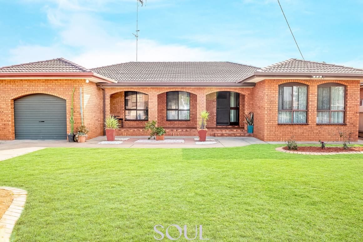 Picture of 6 Rhoda Place, YOOGALI NSW 2680