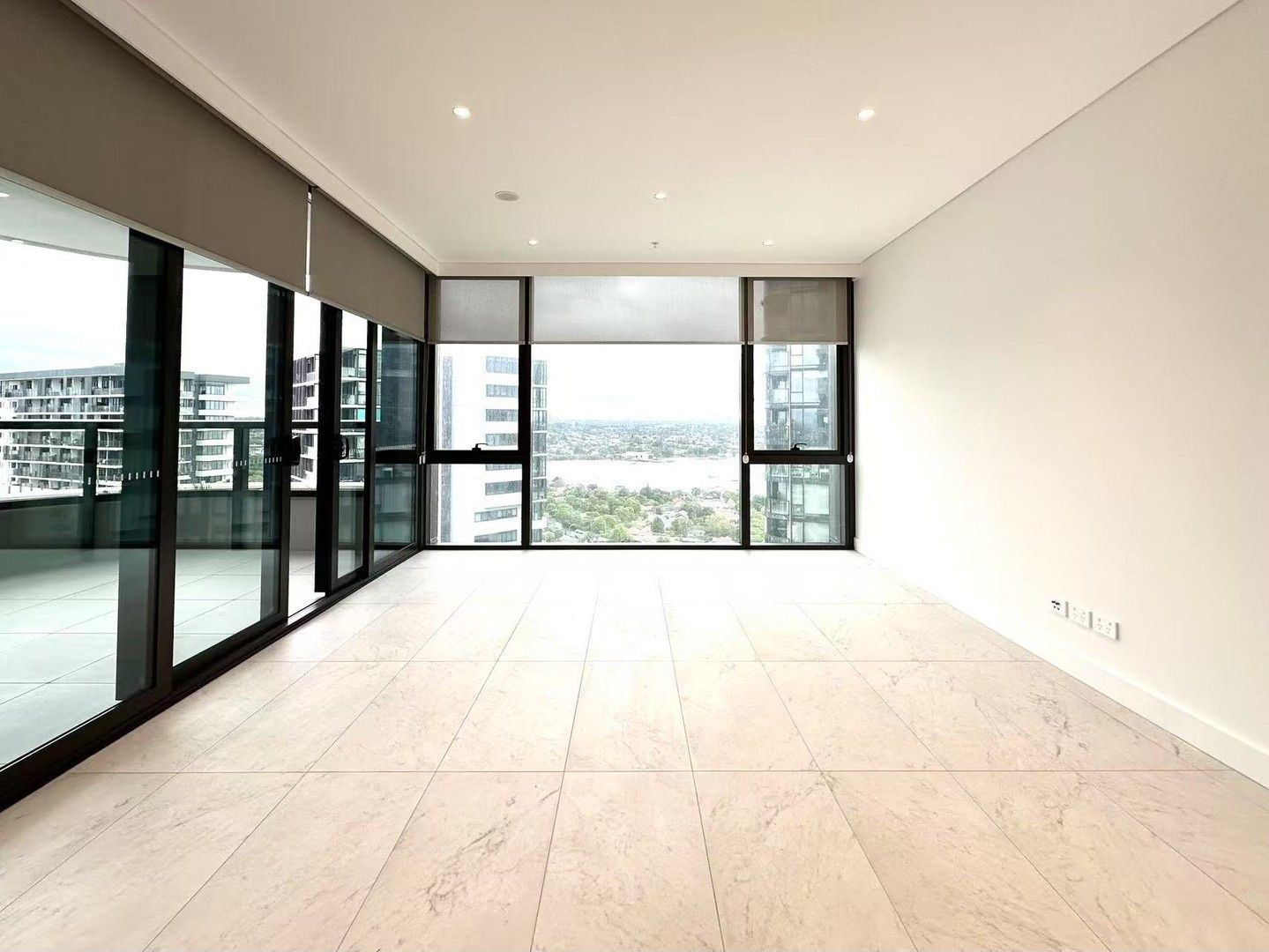 2 bedrooms Apartment / Unit / Flat in 2201/35 Marquet Street RHODES NSW, 2138
