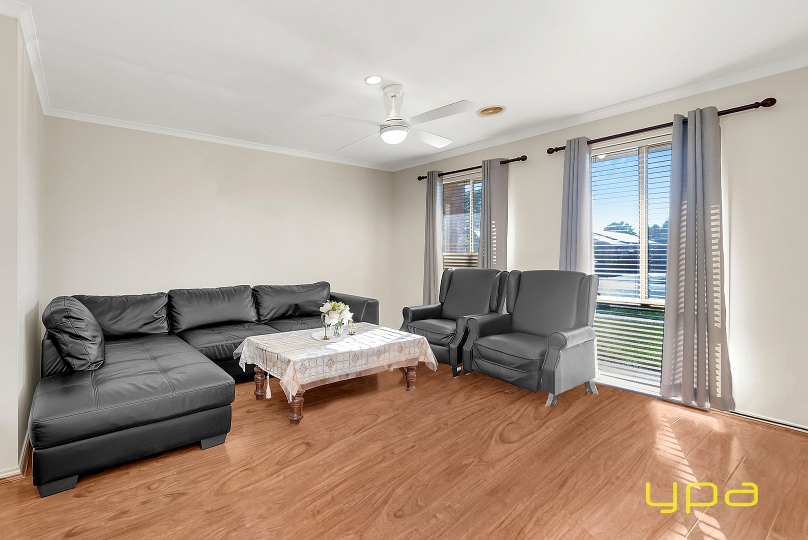 28 Geebung Road, Cranbourne West VIC 3977, Image 2