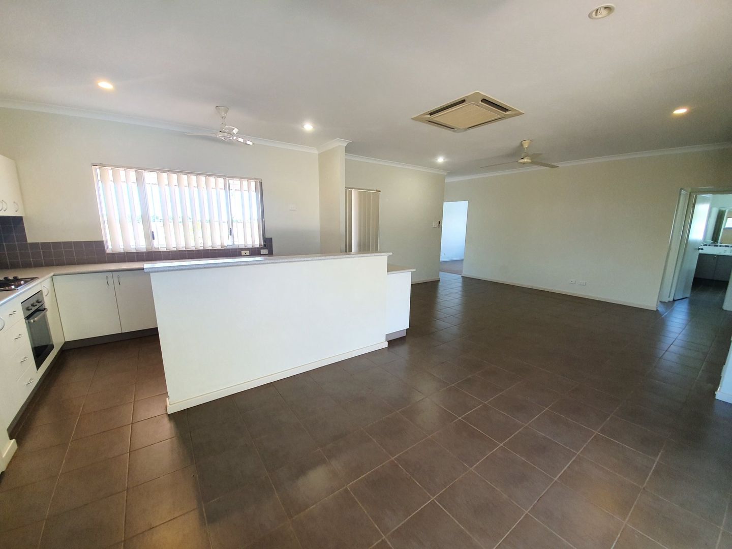 16 Bowerbird Drive, Nickol WA 6714, Image 1