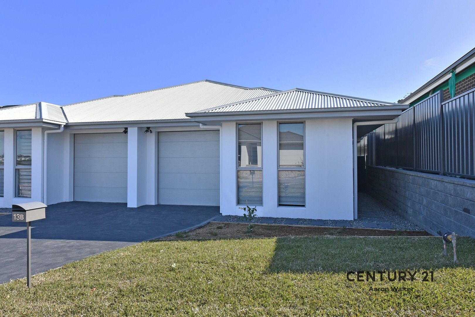 3 bedrooms Duplex in 13b Gracie Avenue CAMERON PARK NSW, 2285