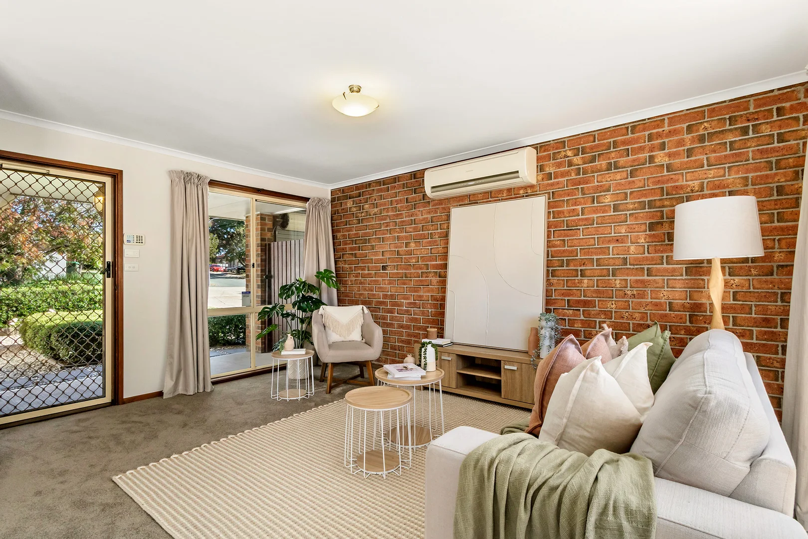 Additional image 3 of 1/10 Kingscote Crescent, Bonython ACT 2905