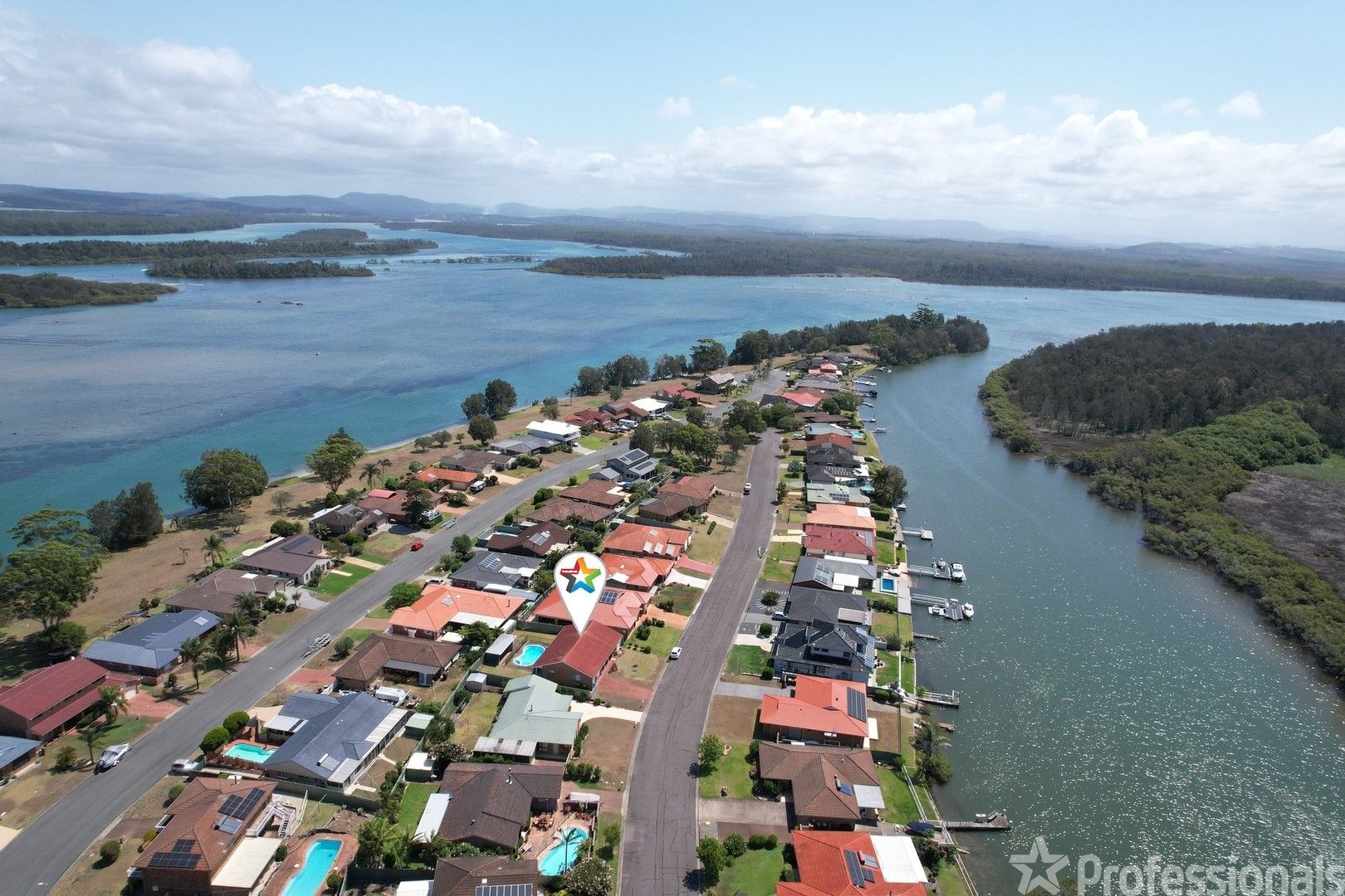 3 bedrooms House in 12 Palmway Crescent TUNCURRY NSW, 2428