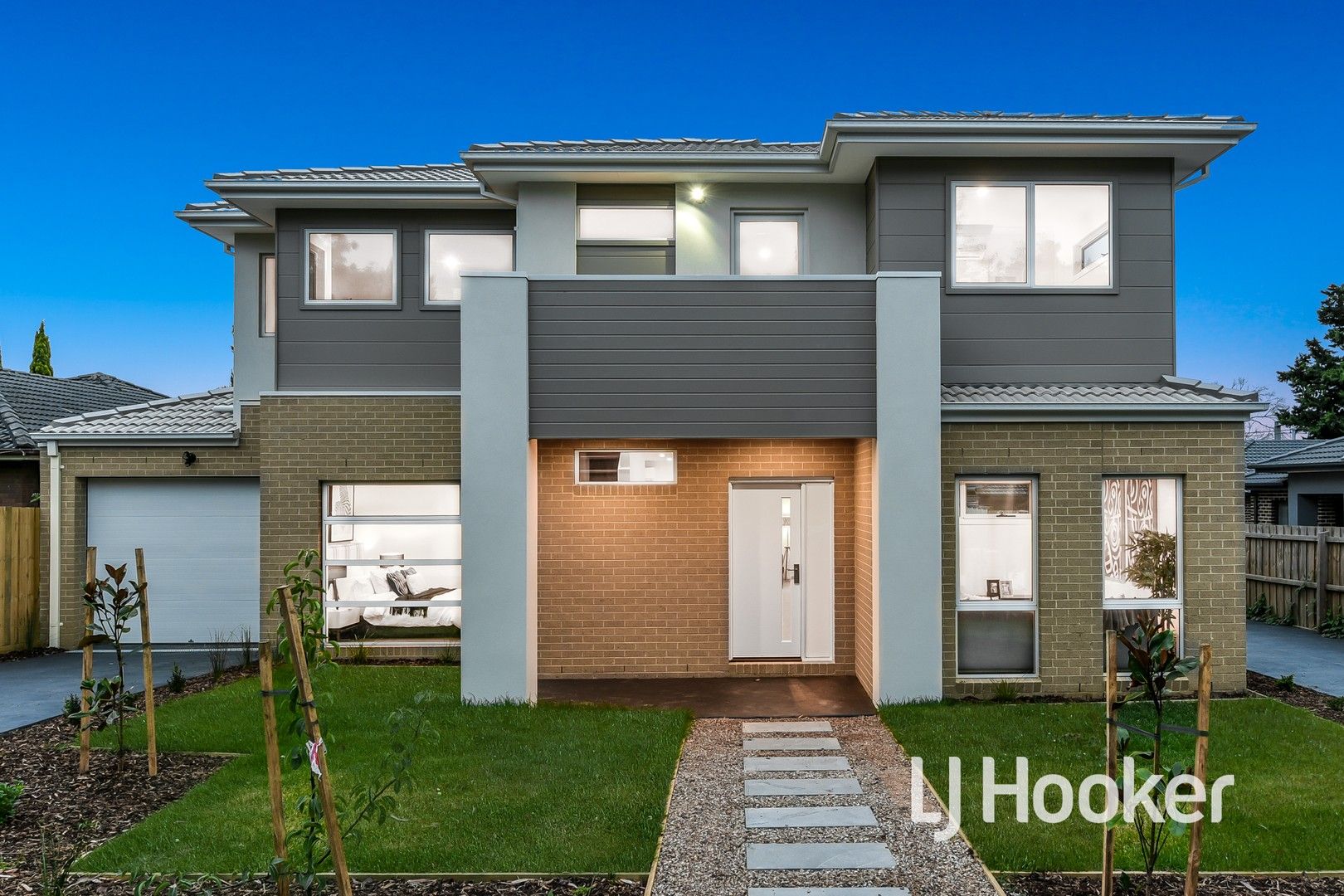 4 bedrooms Apartment / Unit / Flat in 1/8 Hair Court BEACONSFIELD VIC, 3807