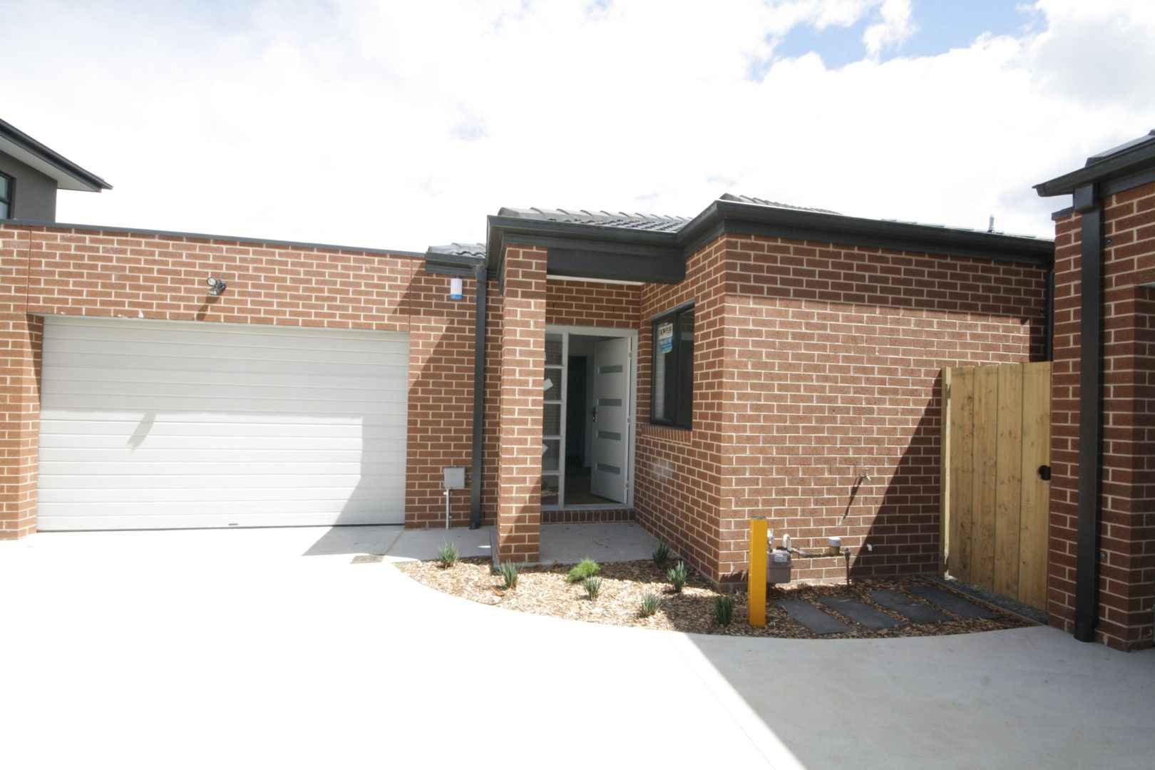 2 bedrooms Apartment / Unit / Flat in 4/232 Corrigan Road NOBLE PARK VIC, 3174