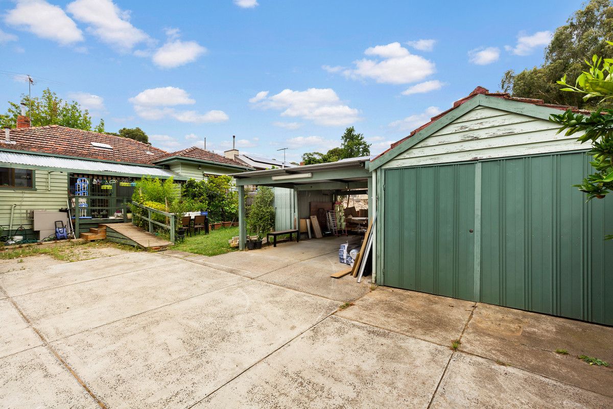 94 Surrey Road, Blackburn North VIC 3130, Image 2