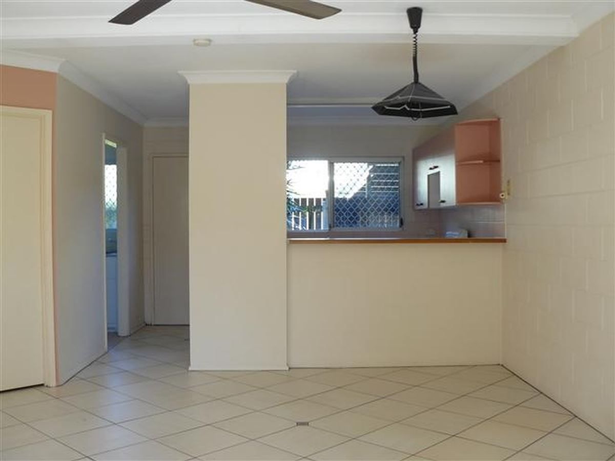 11 Rigg Street, Woree QLD 4868, Image 2