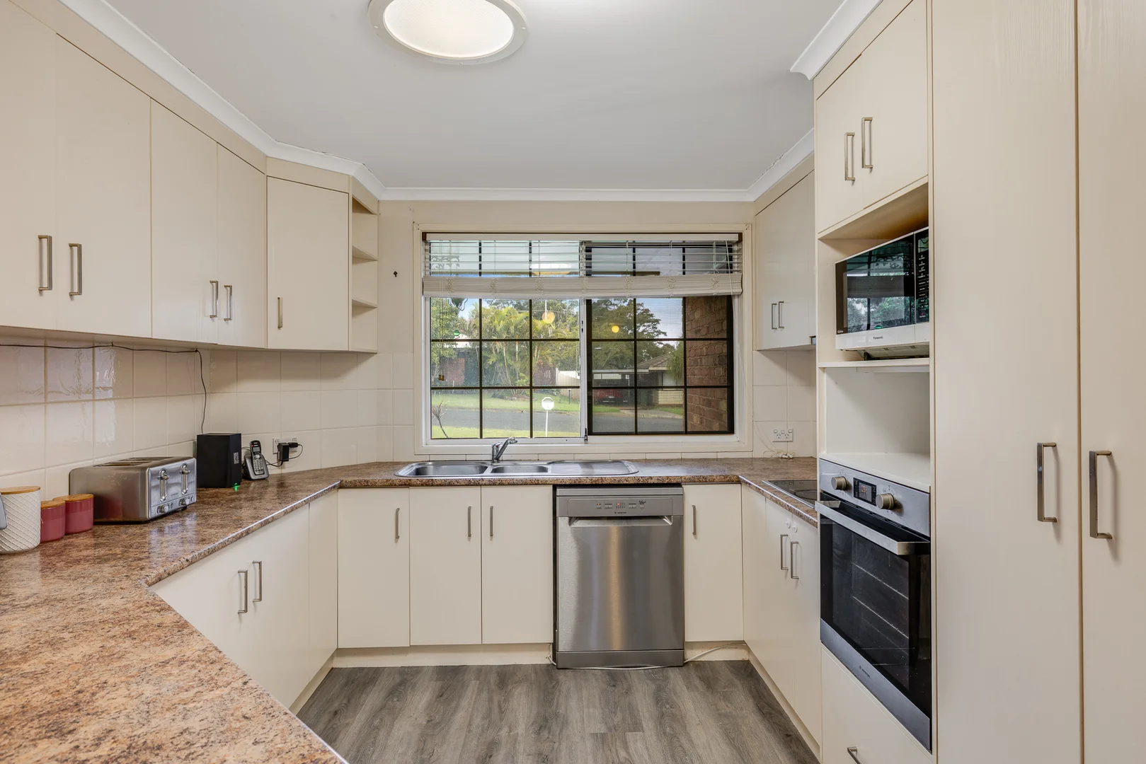 Additional image 4 of 9 Melway Crescent, Harristown QLD 4350