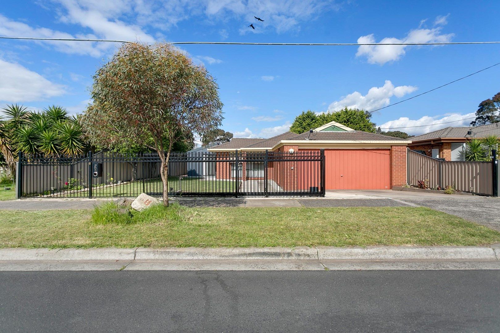 4 bedrooms House in 8 Laurel Cres. CARRUM DOWNS VIC, 3201