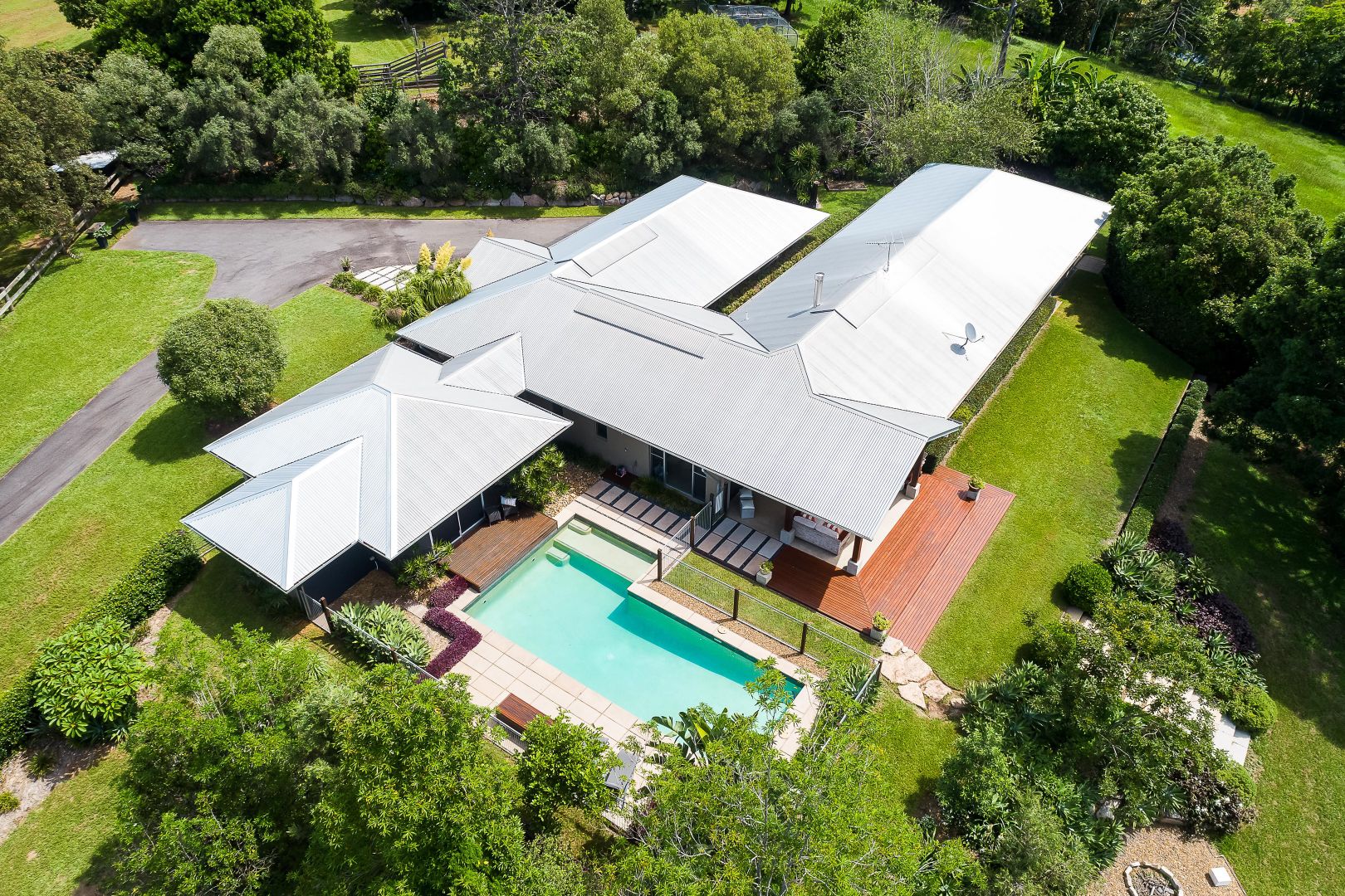 7 Benjamin Close, Samford Valley | Property History & Address Research ...