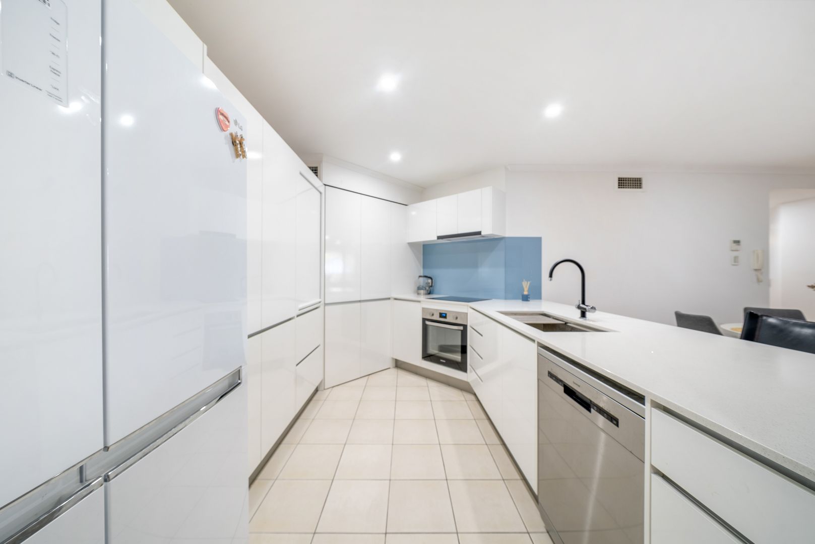 7/41-43 Marine Parade, Redcliffe QLD 4020, Image 2