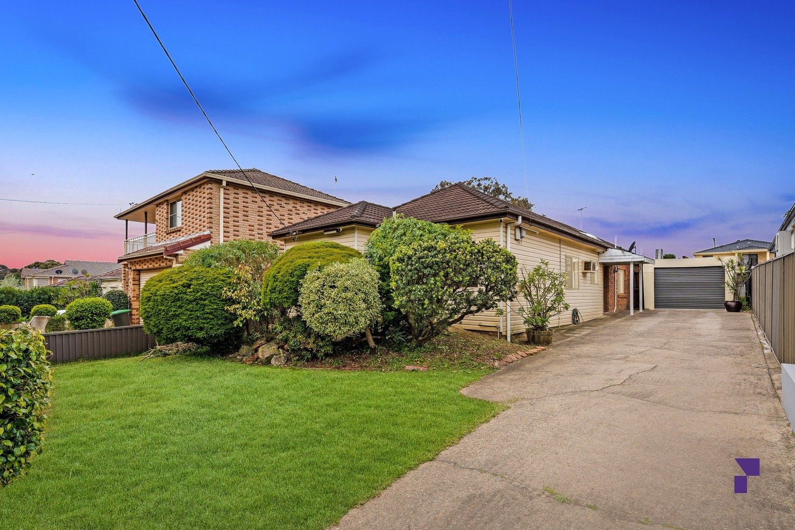 4 bedrooms House in 33 Hood Street YAGOONA NSW, 2199