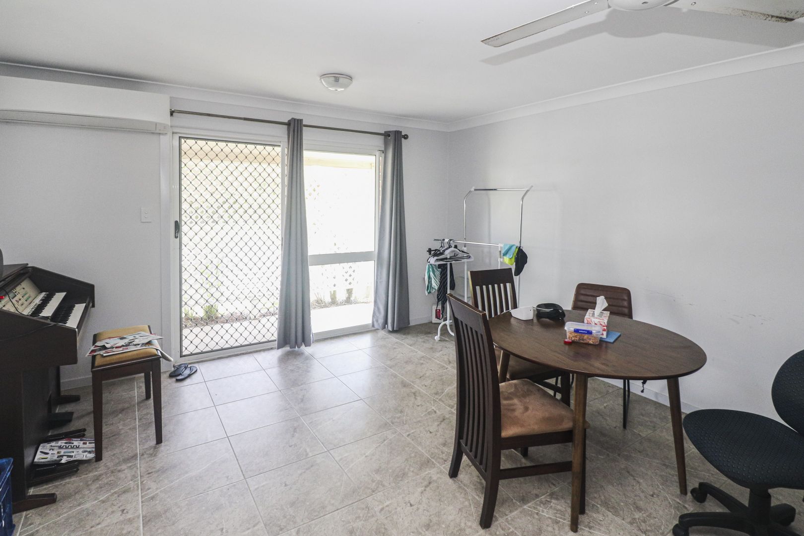 8/18-20 Roberts Street, Hermit Park QLD 4812, Image 2