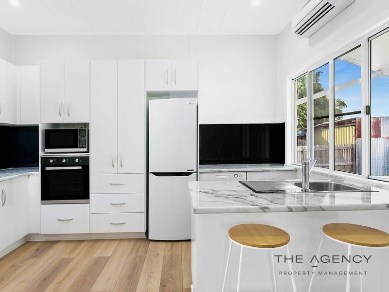 3 bedrooms House in 143 Elphinstone Street BERSERKER QLD, 4701