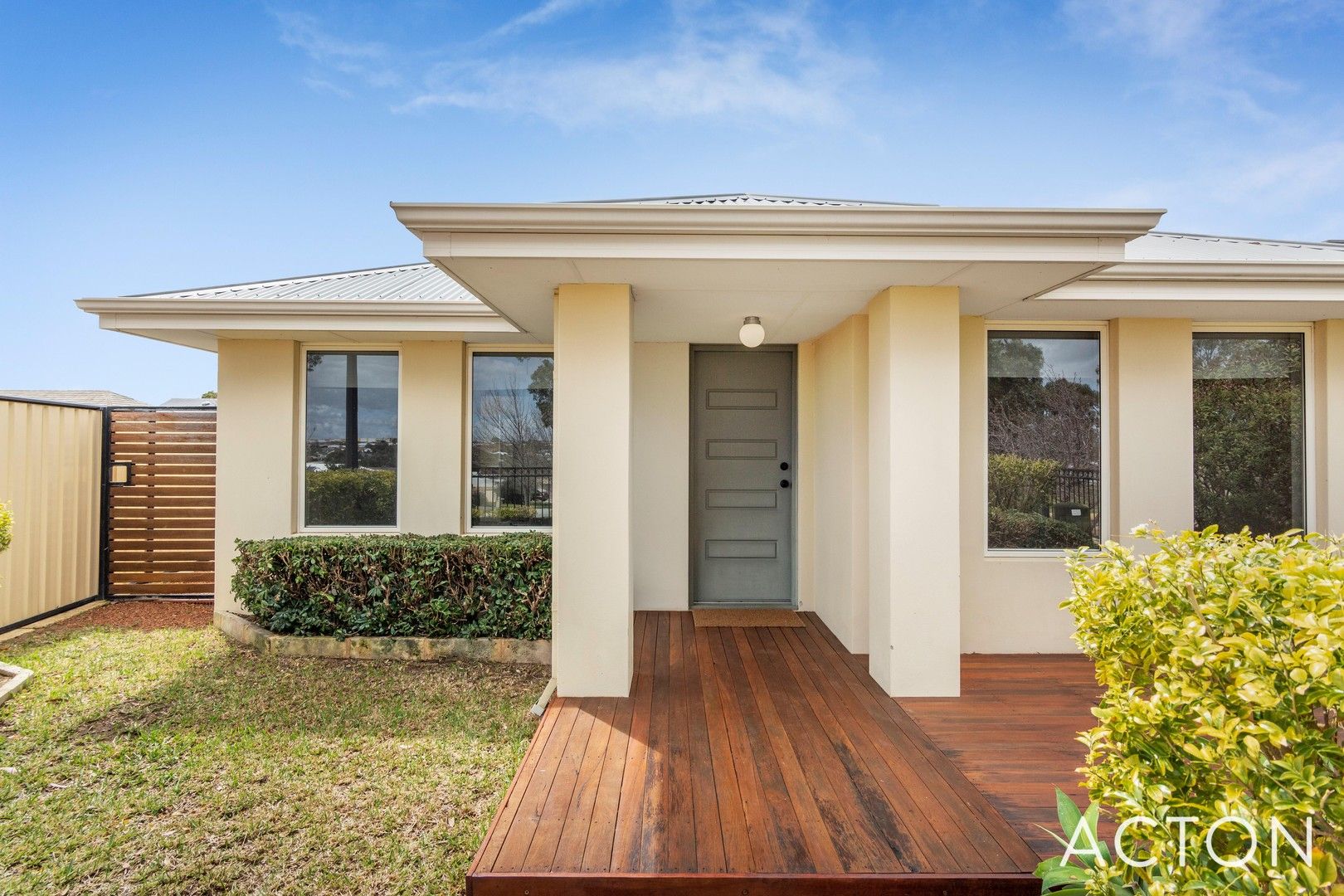 3 bedrooms House in 61 Celebration Boulevard CLARKSON WA, 6030