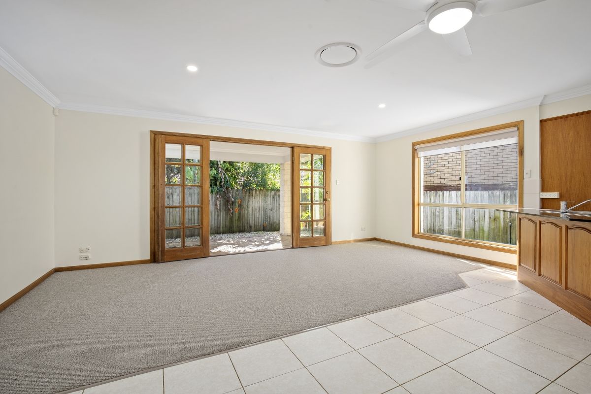 2/6 Leyte Avenue, Palm Beach QLD 4221, Image 2