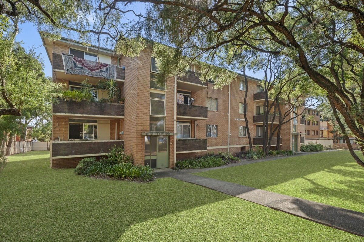 2/9-15 Arthur Street, Merrylands West NSW 2160