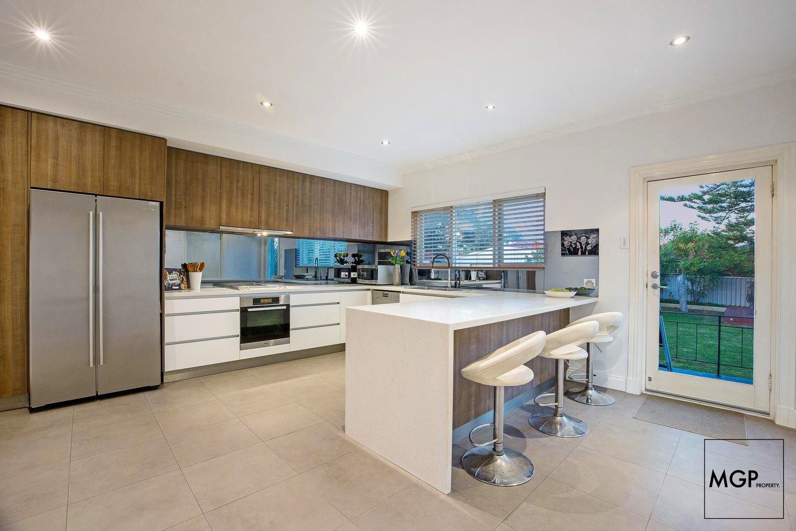 3 bedrooms House in 94 Redwood Crescent MELVILLE WA, 6156