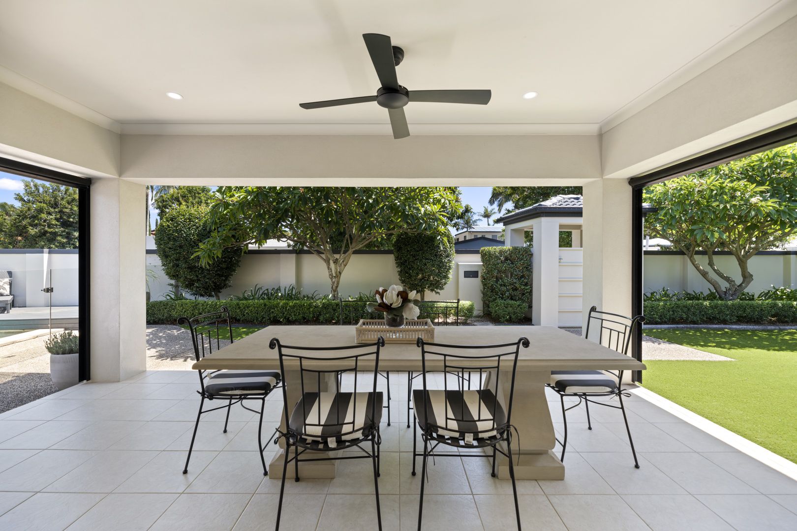 8 McCleary Street, Sorrento QLD 4217, Image 1