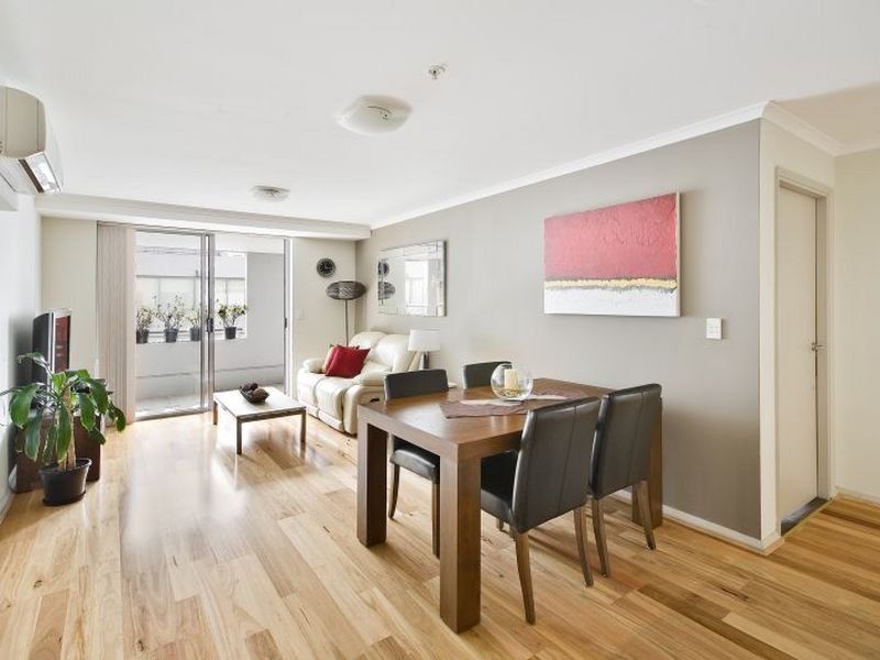 2 bedrooms Apartment / Unit / Flat in 904/2-4 Atchison Street ST LEONARDS NSW, 2065