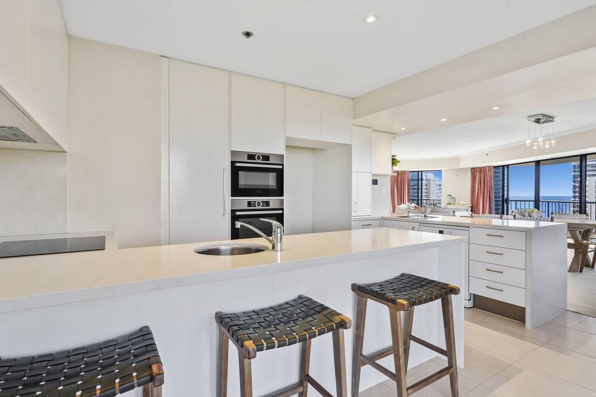 13B/24 Breaker Street Main Beach 4217 - Image 5