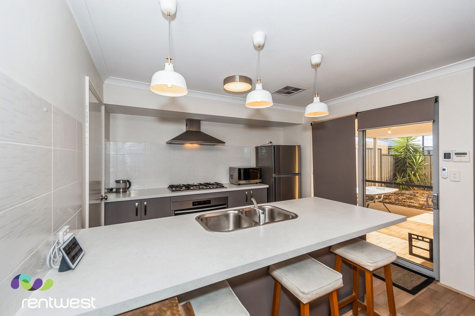 3 bedrooms House in 42 Newhaven Parade BYFORD WA, 6122