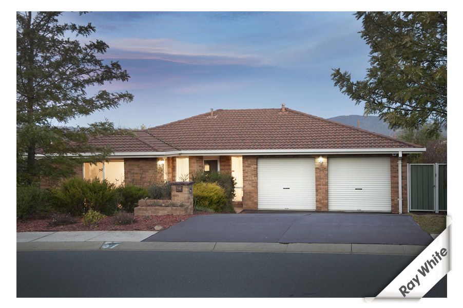 57 Weddin Circuit, Palmerston ACT 2913, Image 0