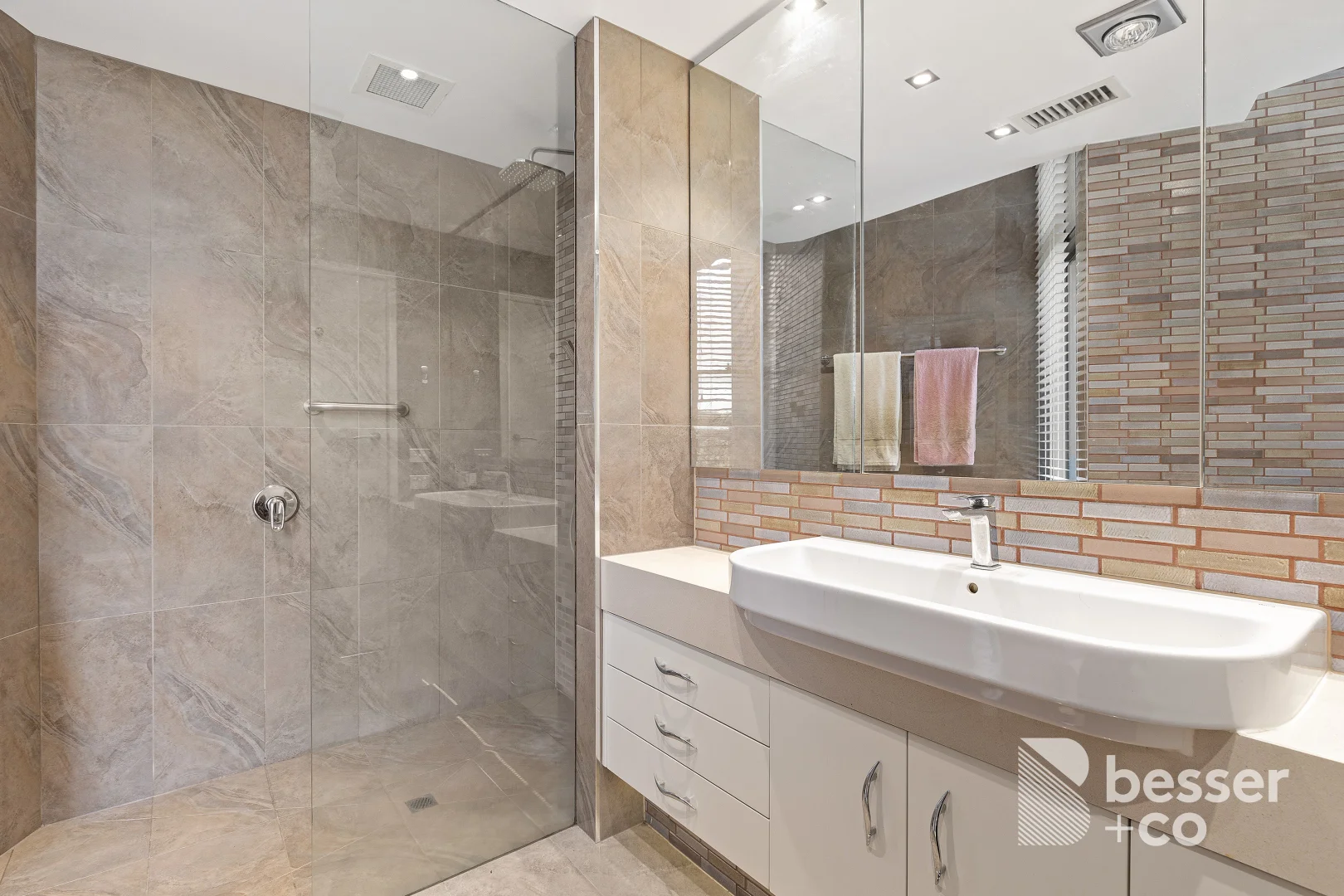 Additional image 17 of 53 Ormond Esplanade, Elwood VIC 3184