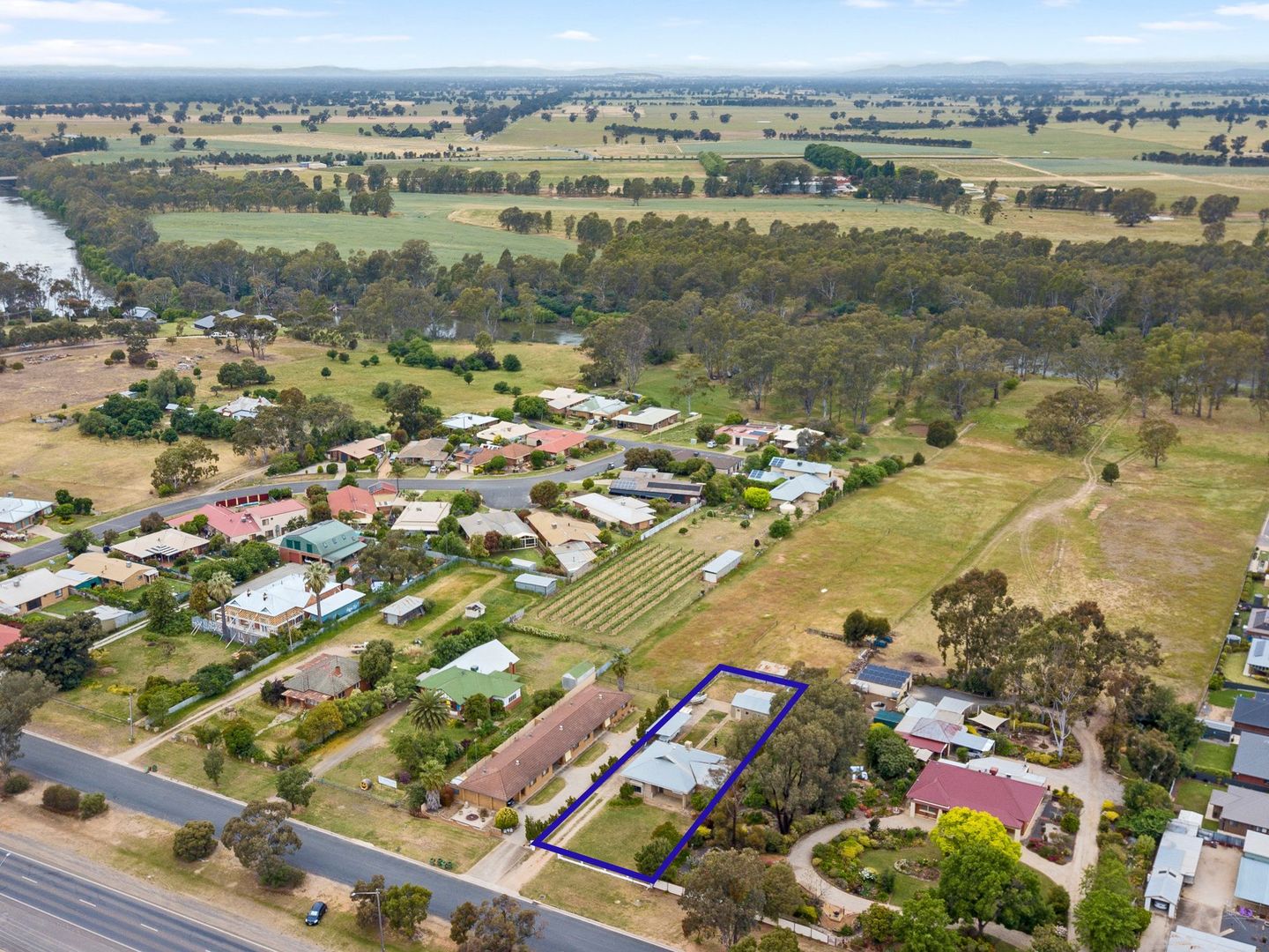 290 Honour Avenue, Corowa NSW 2646, Image 1